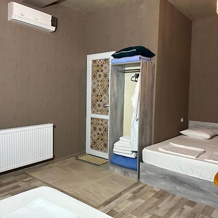 Nid Hotel Tiflis Exterior foto